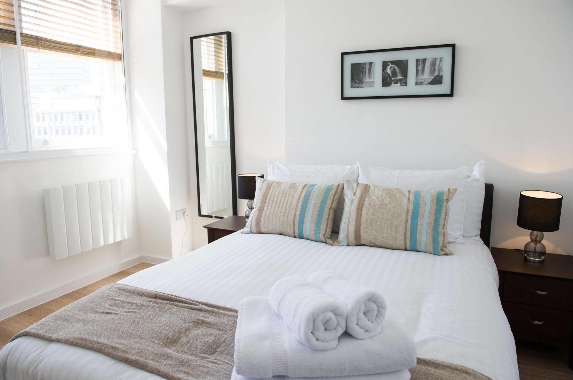 West End One Apartments Лондон Екстер'єр фото